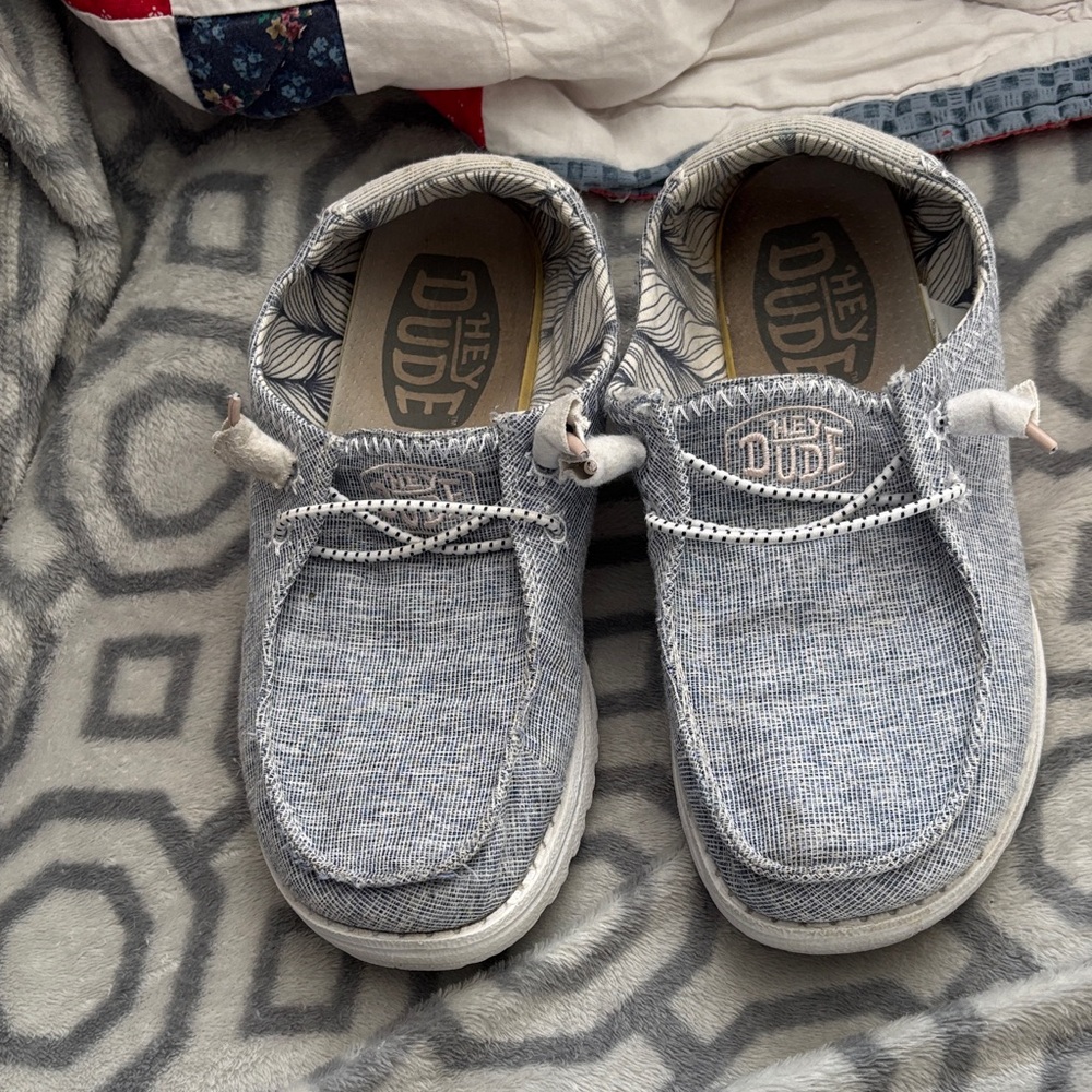 Hey Dude girls Light Gray Sneakers